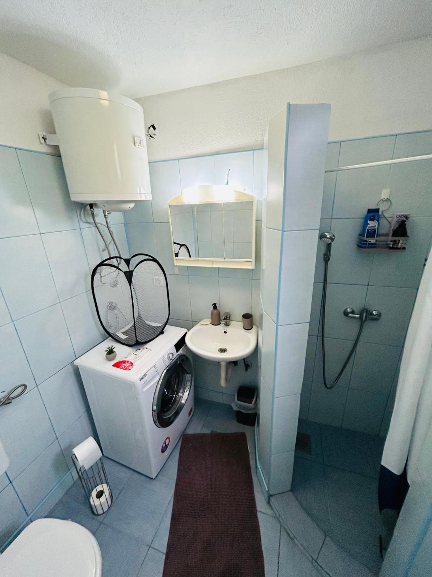 Apartmani Star ทูซลา ภายนอก รูปภาพ