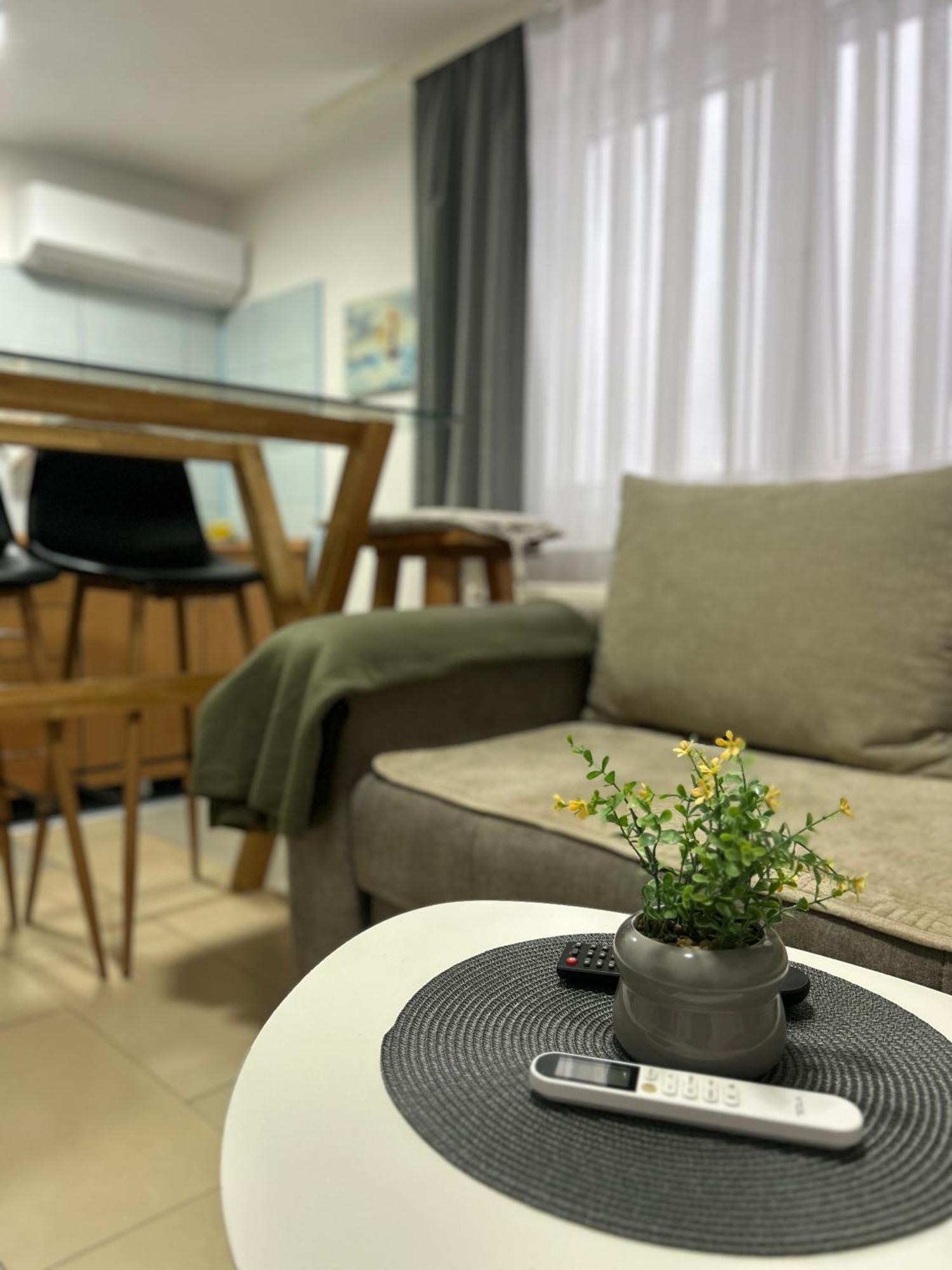 Apartmani Star ทูซลา ภายนอก รูปภาพ